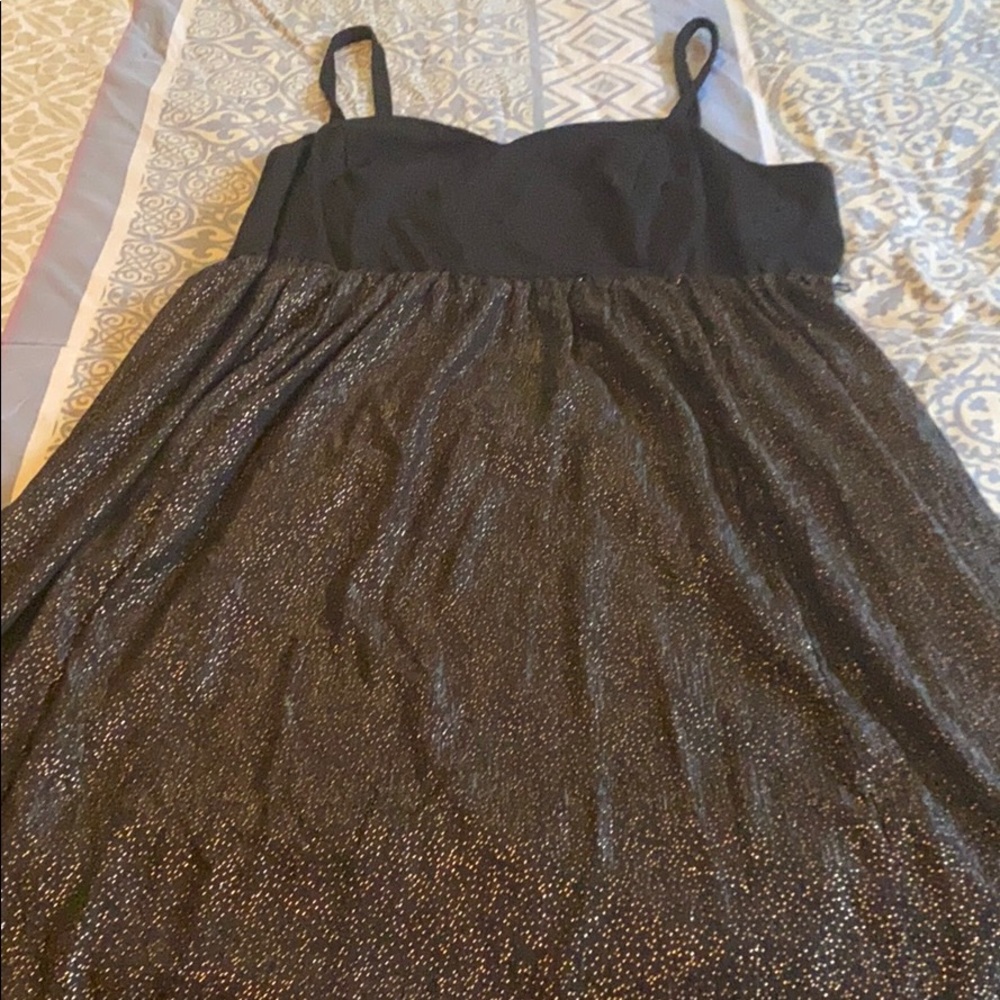 Torrid BNWT size 22 black dress with gold dots.